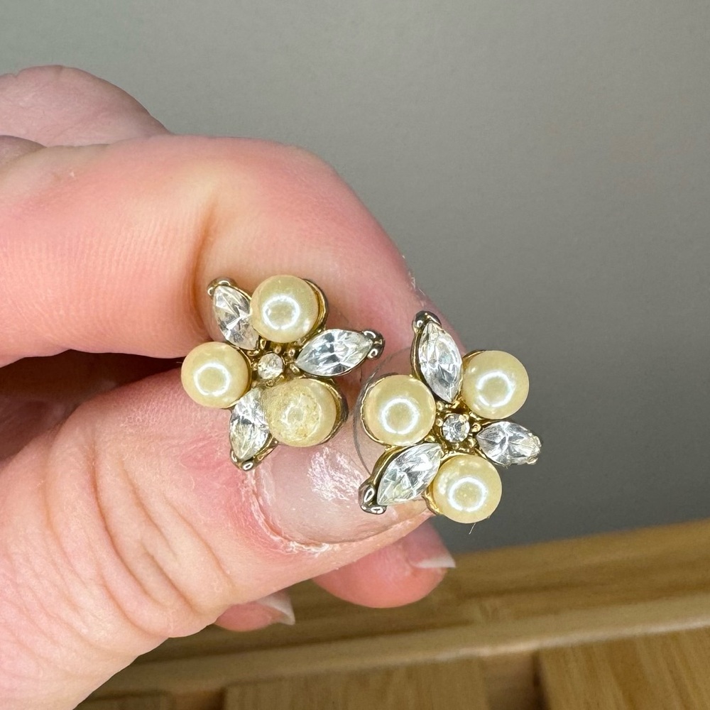 Elegant Floral cluster fake pearls and marque cut rhinestone post Earrings